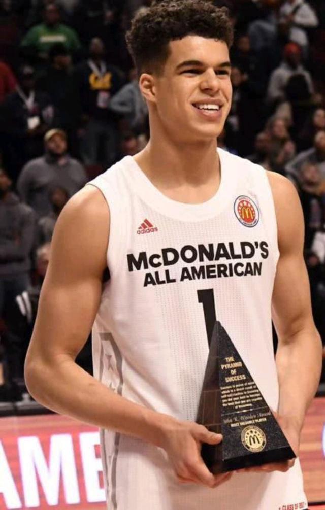 关于多特蒙德巨星伤愈复出即破门，全场球迷沸腾，作者作者汽车.的信息