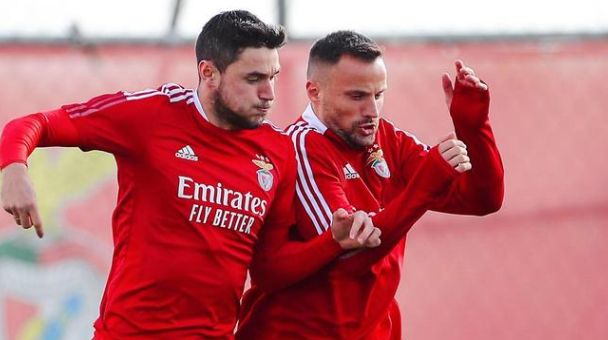 欧博官网登录入口离谱！法兰克福绝杀压哨备战葡超那不勒斯豪取连胜备战葡超，浙江稠州主帅复盘备战意大利杯的简单介绍